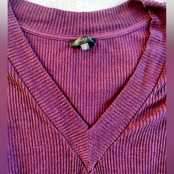 Dynamite - Large - purple sweater - Picture 2 of 2